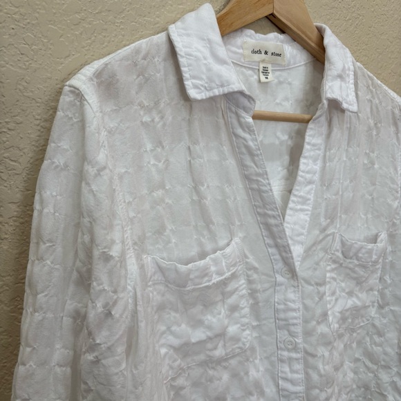 Anthropologie | Cloth & Stone Striped Buttondown Shirt in White Size Medium - Picture 6 of 11